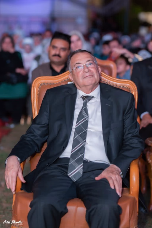 الأستاذ محمد عبد المنعم سالم